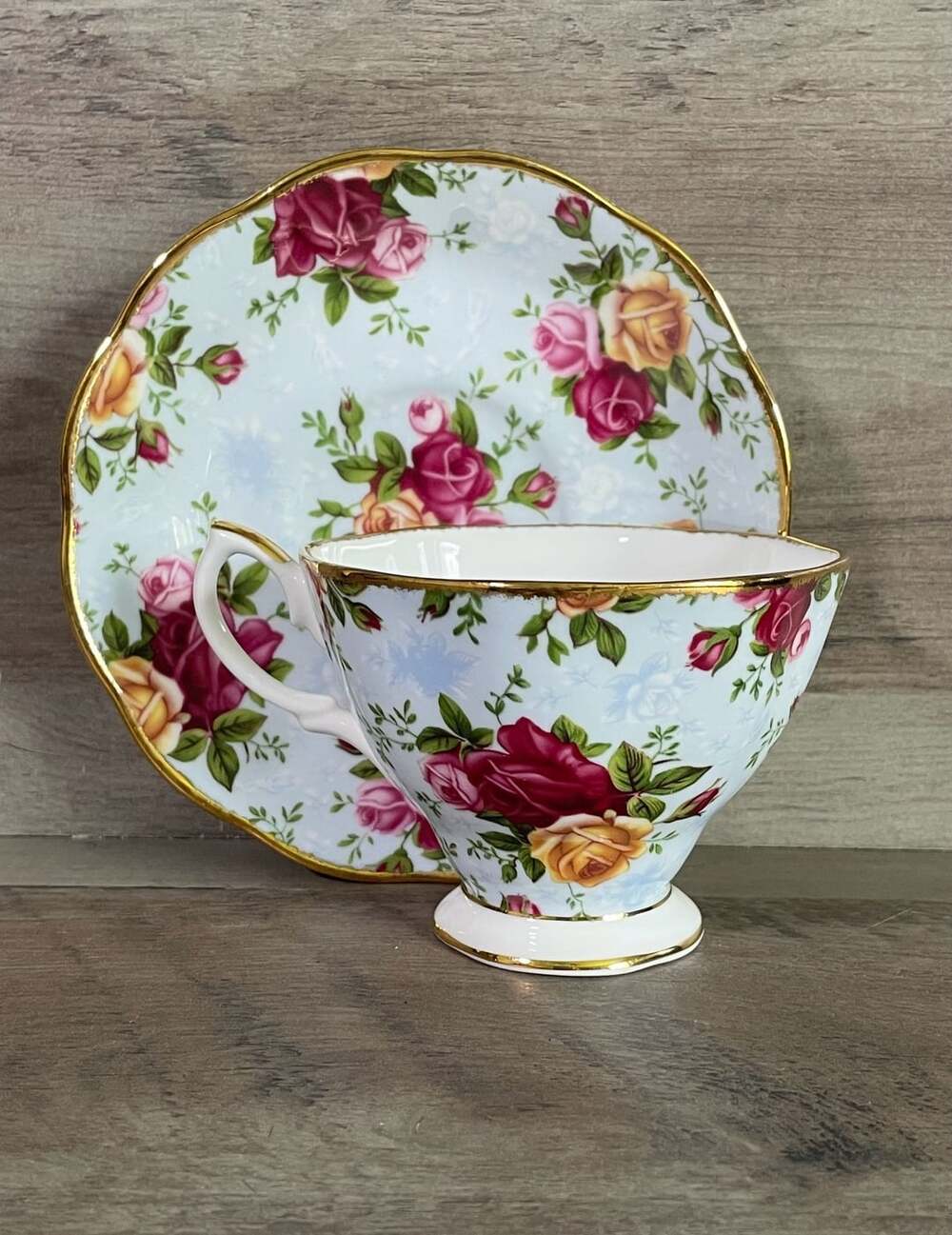 Royal Albert Old Country Roses Blue Damask Tea Cup and Saucer Set